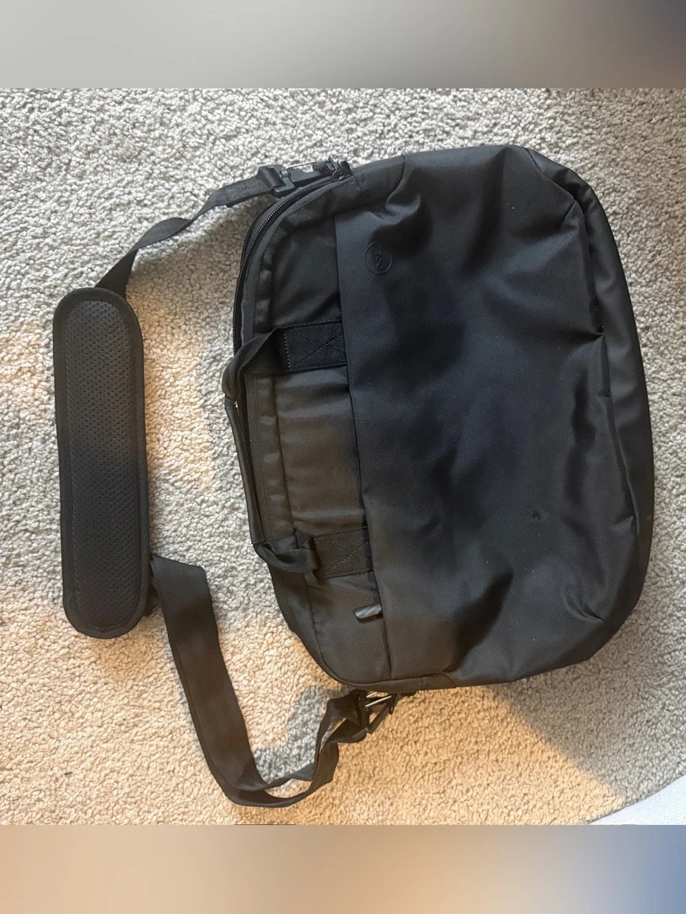 Dell Black Men's Messenger Bag with Adjustable Shoulder Strap